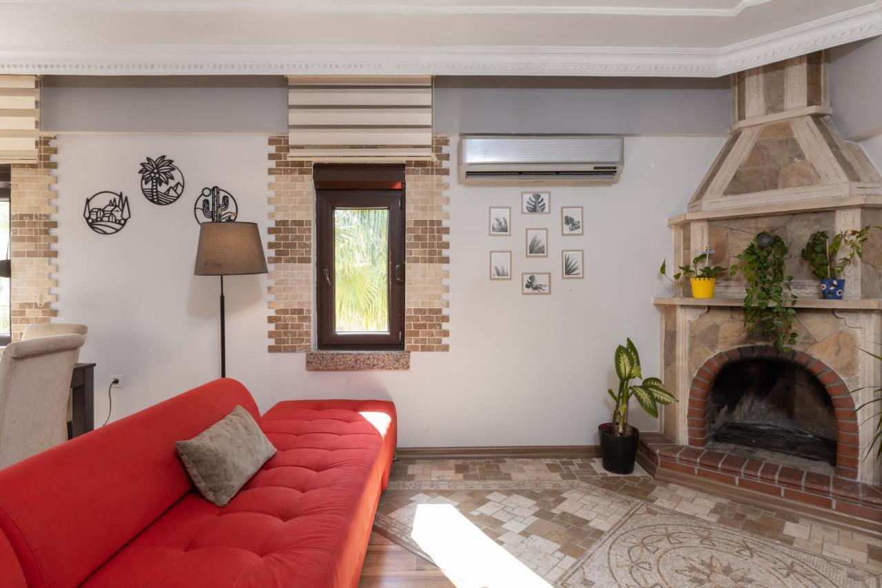 Large Duplex With Sea View *
