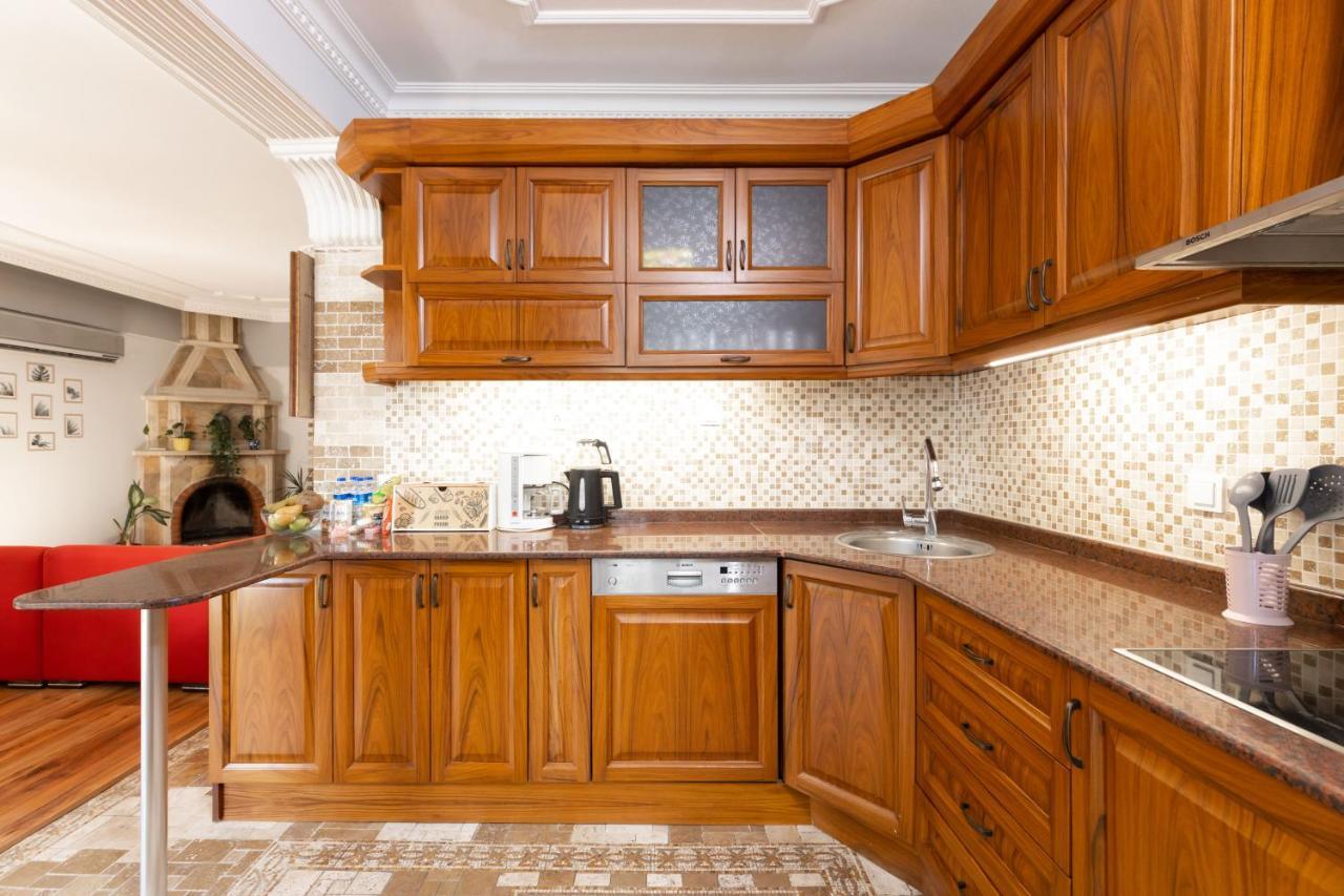 Large Duplex With Sea View Antalya